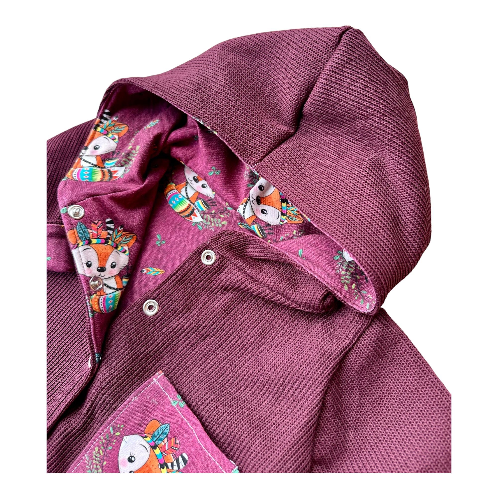 Land-Juwelen Kapuzenstrickjacke Strickjacke Fuchs weinrot Boho