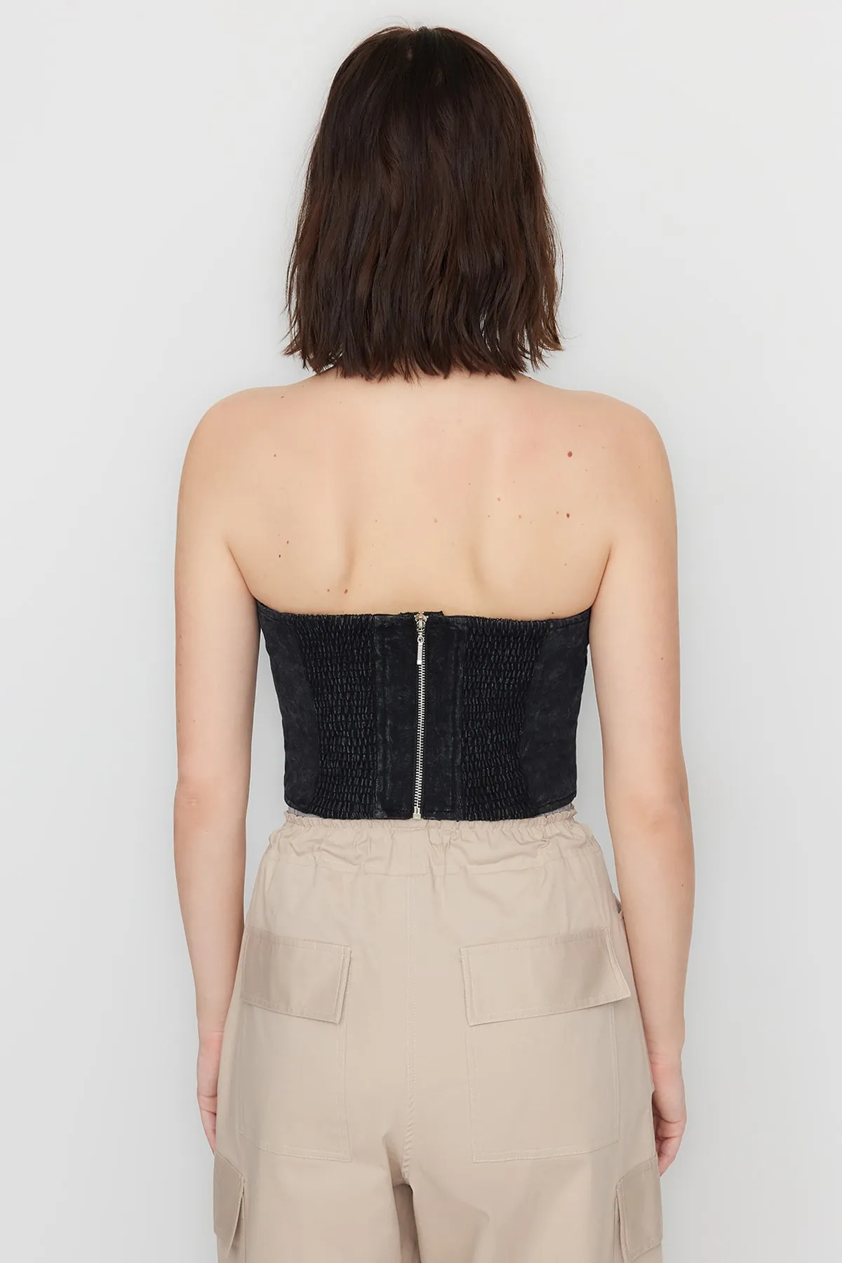 Trendyol Collection  X Sagaza Studio Anthracite Acid Wash Detailliertes Bügel-Bustier TCLSS23BS00006