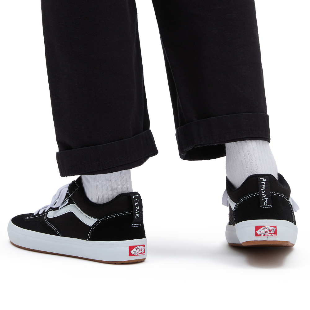 Vans Lizzie Low VN000CBTBA21 / schwarz