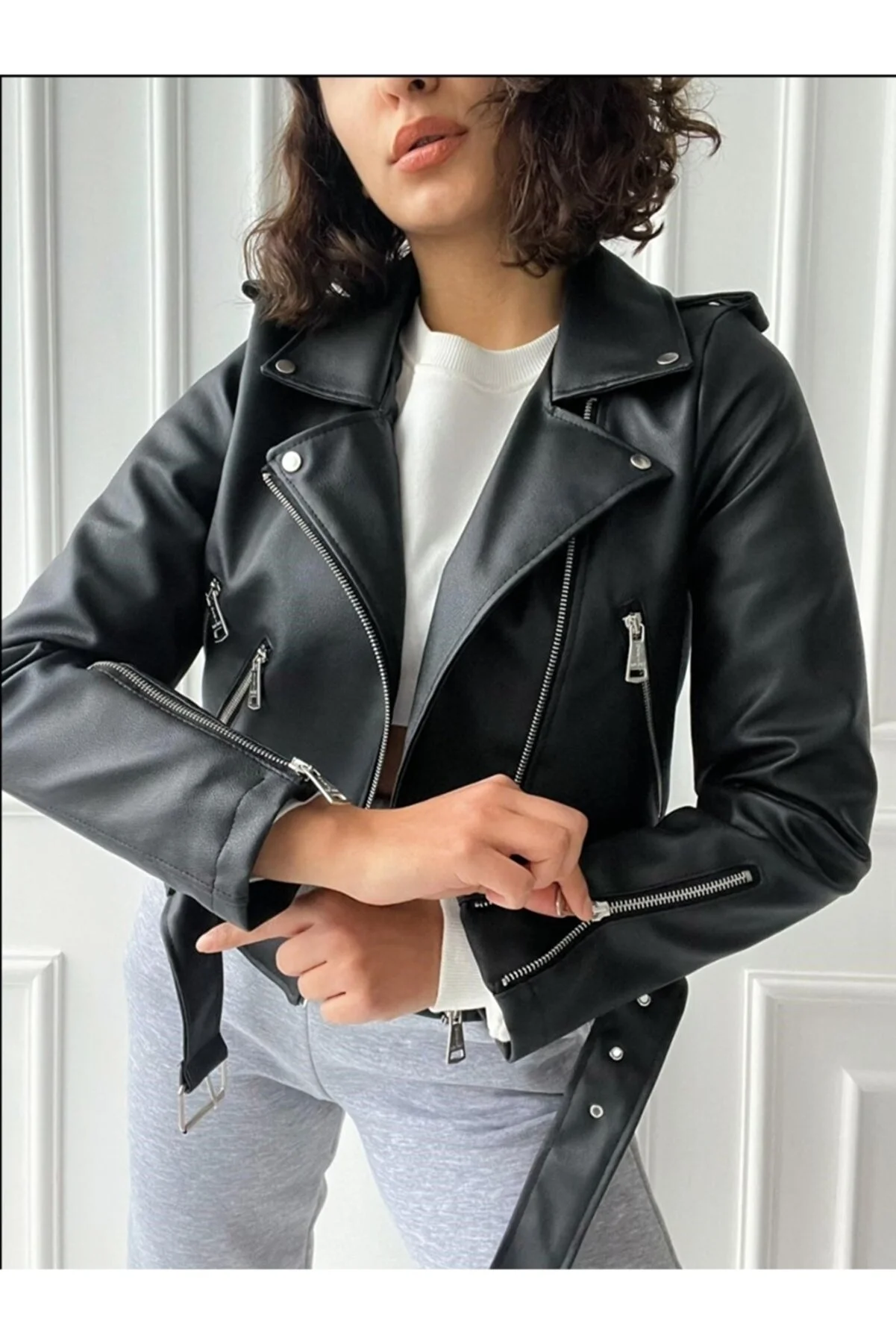 Afiş Butik  Schwarze Lederjacke