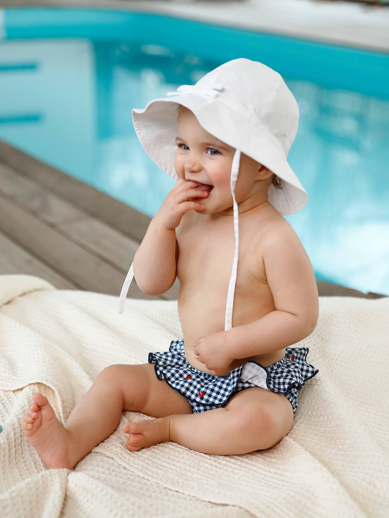 Chapeau de soleil bébé blanc