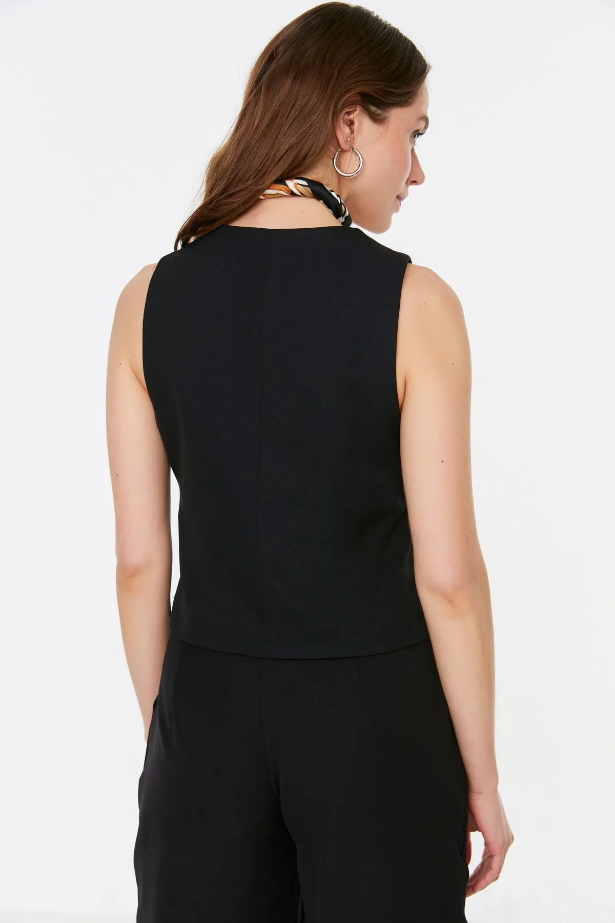 Trendyol Collection  Schwarze taillierte, geknöpfte Webweste TWOSS21YE0009