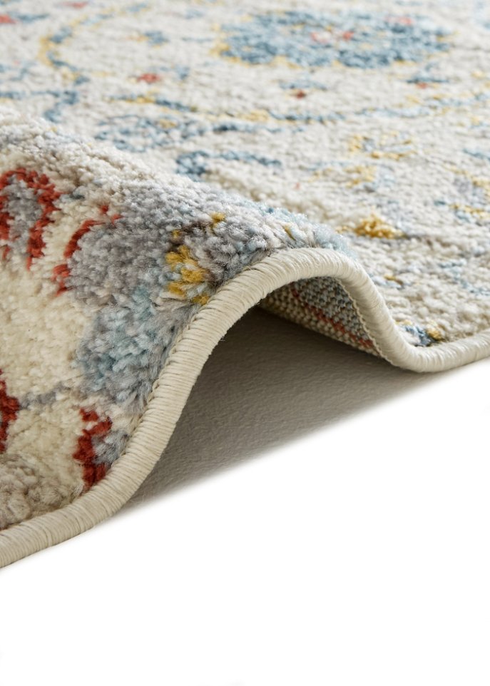 Teppich mit Ornamentmusterung