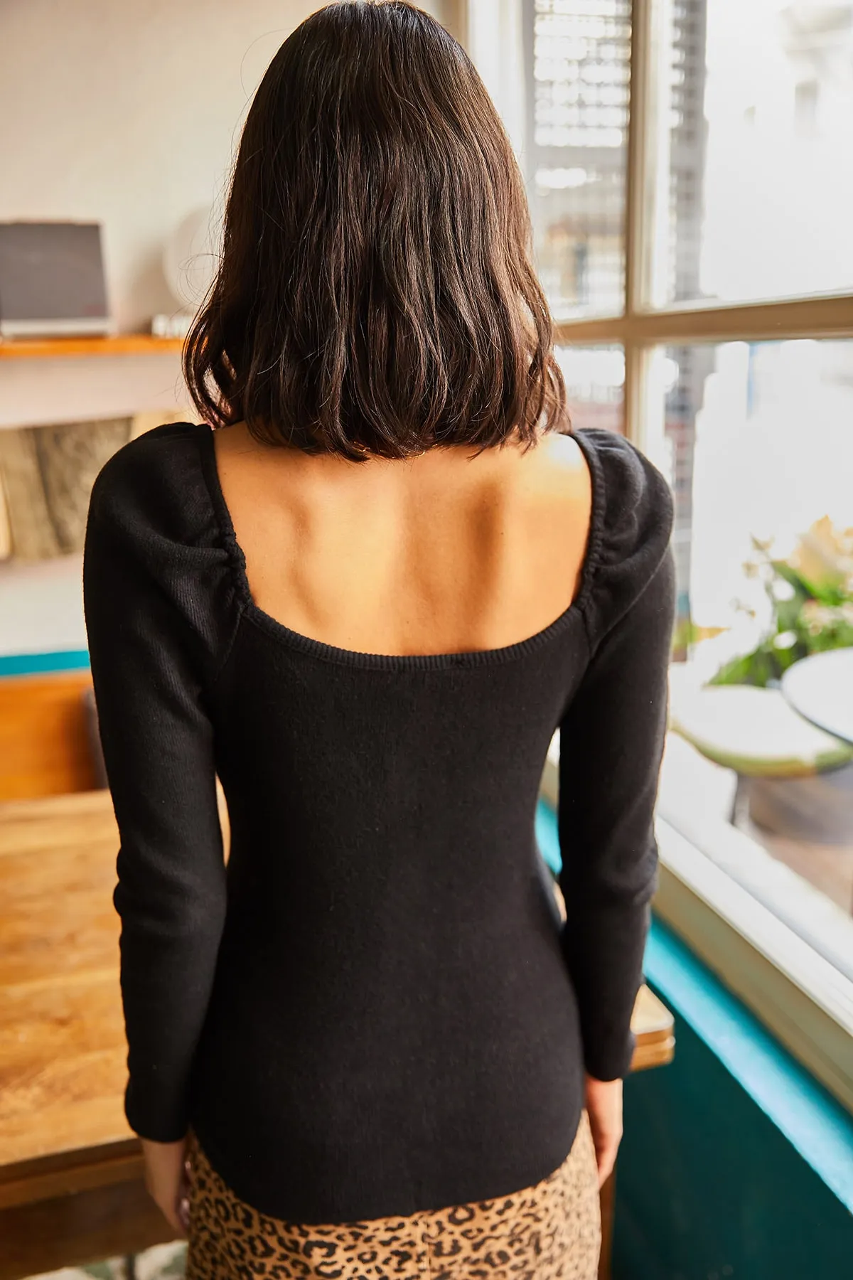Olalook  Schwarze Lycra-Bluse mit quadratischem Kragen für Damen BLZ-19001617