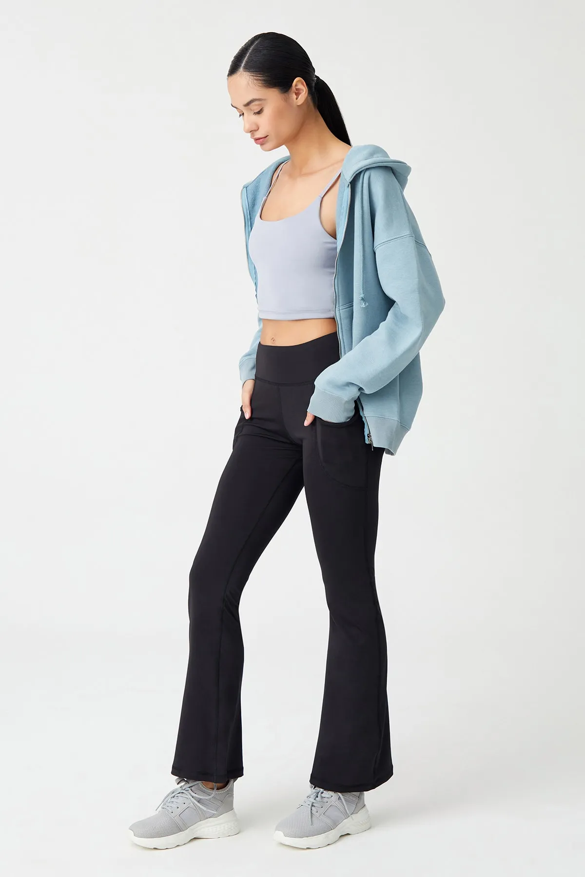 LOS OJOS  Schwarze Damen-Strumpfhose mit hohem Bund und glättendem Bootcut und ausgestelltem Bein und doppelter Tasche