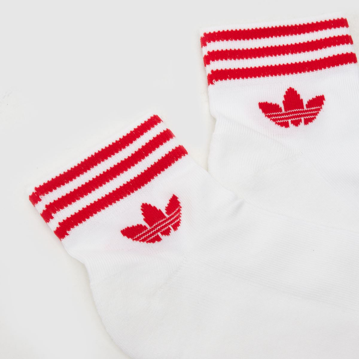 Komplet treh belih večbarvnih nogavic do gležnjev adidas
