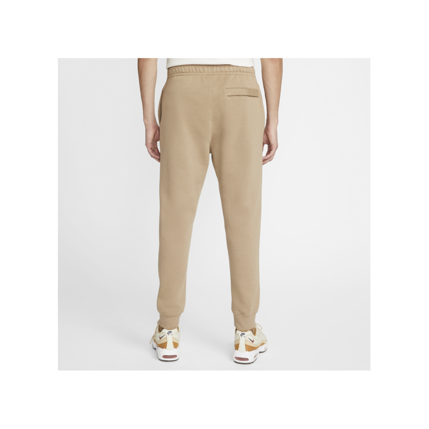 Nike Club Fleece Jogginghose Braun Weiss F247
