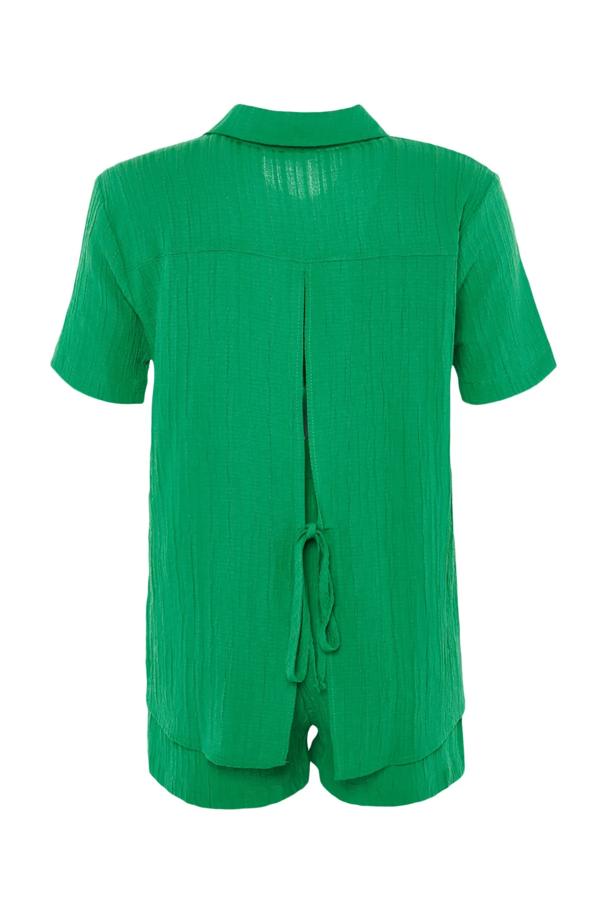 Trendyol Collection  Grünes gewebtes Hemd-Shorts-Set TBESS23AU00022