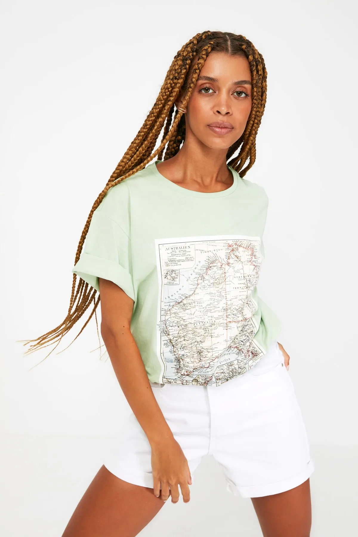 Trendyol Collection  Shorts - Weiß - Hoher Bund