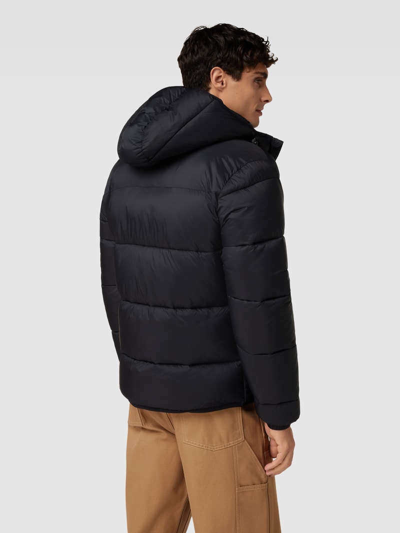 Steppjacke mit Kapuze Modell 'A-SUOMI' in schwarz