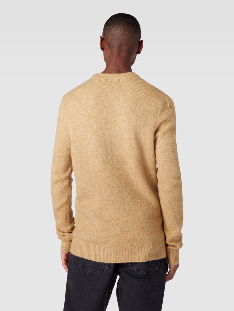 Strickpullover in melierter Optik in camel