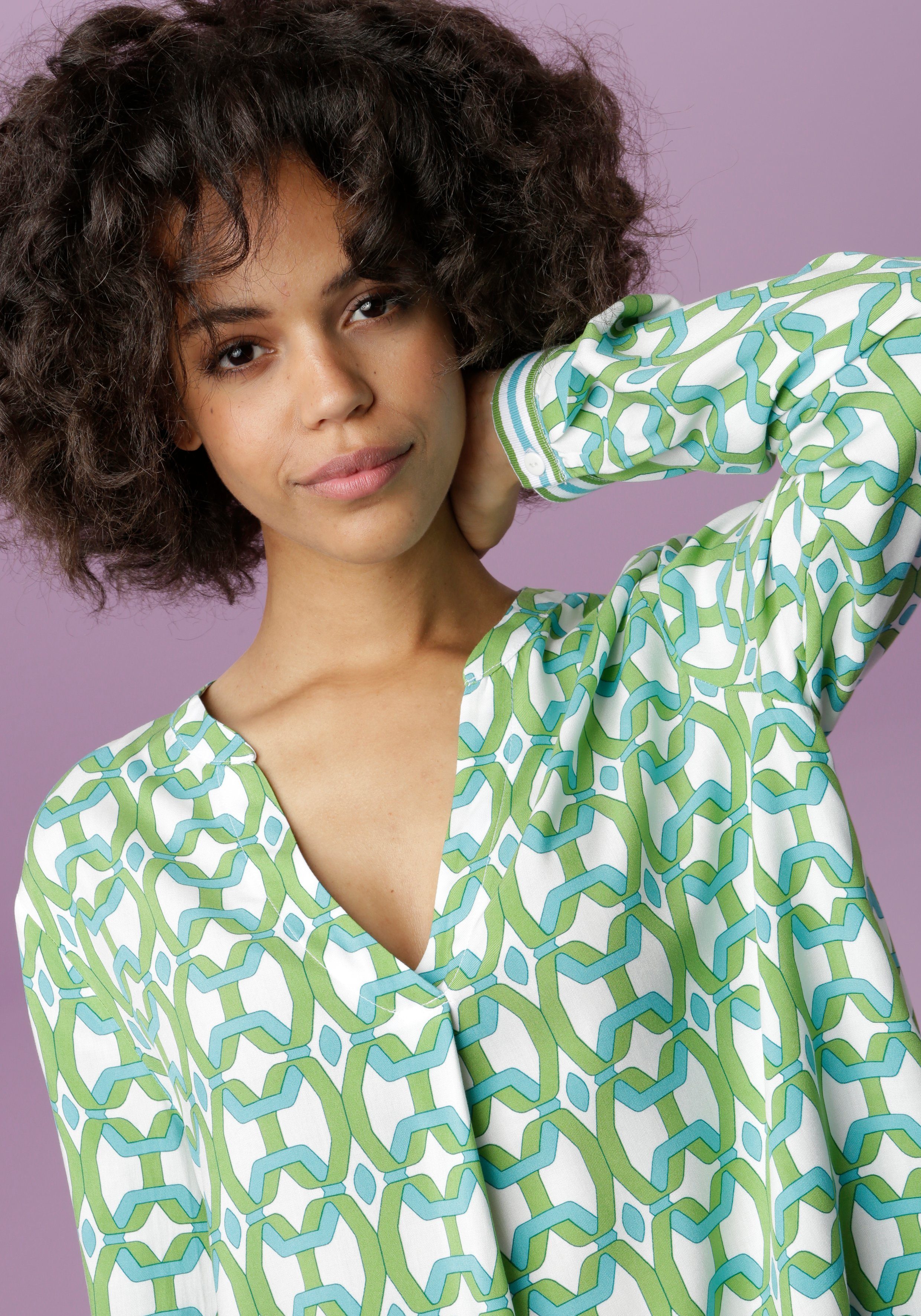 Aniston CASUAL Schlupfbluse mit extravagantem, graphischem Druck