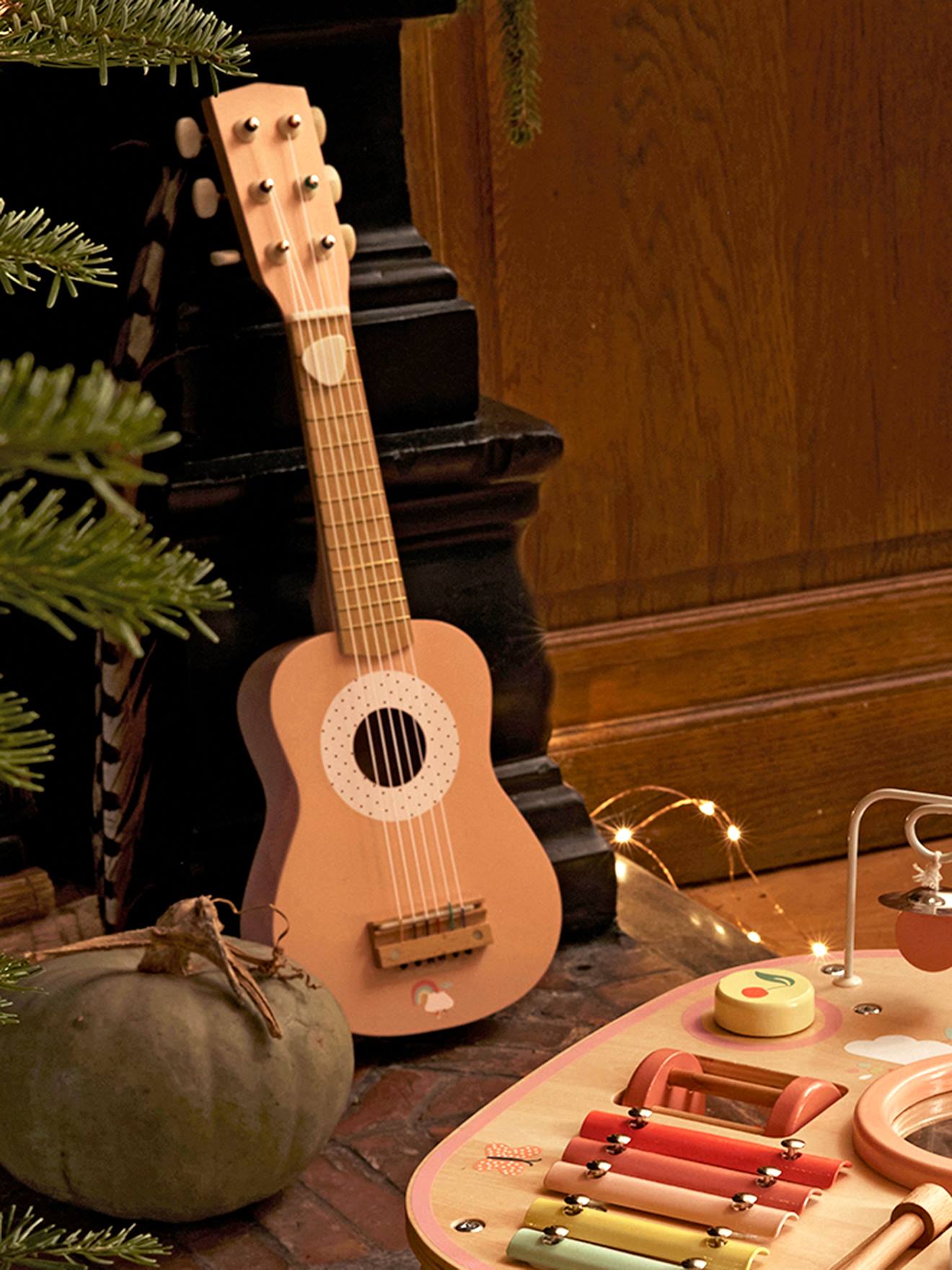 Guitare en bois FSC® tanzanie