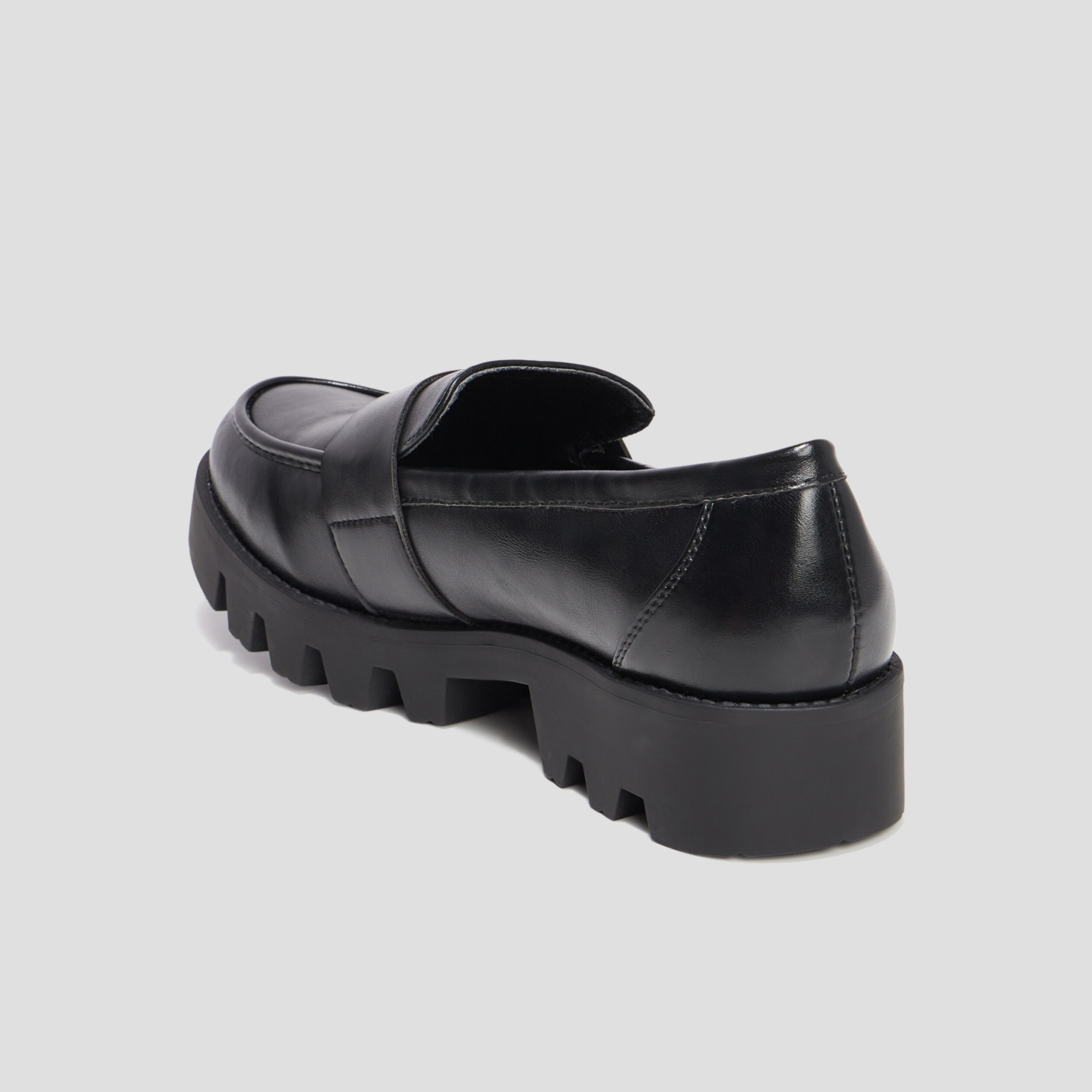 Mocassins crantés Liberto noir femme | La Halle