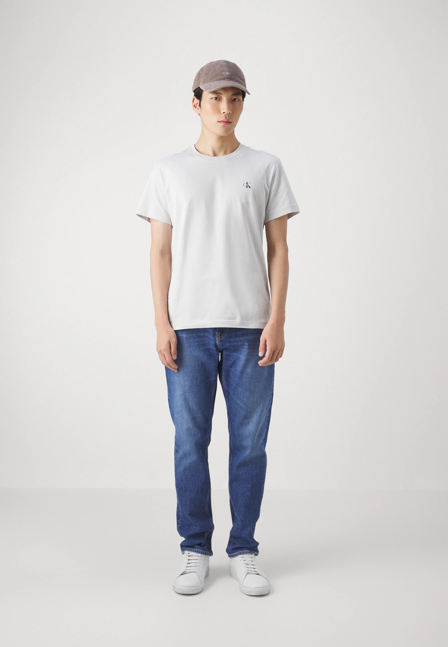 Calvin Klein Jeans AUTHENTIC DAD - Vaqueros de corte cónico