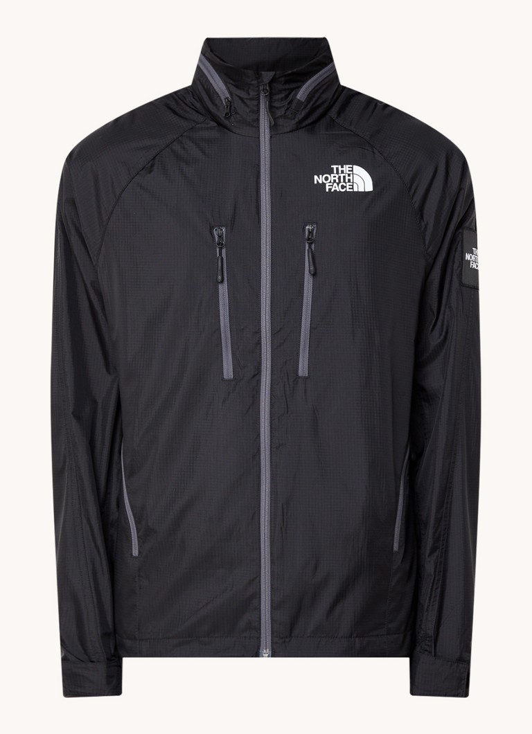 Vjetrovka The North Face TNF x Yinka Ilori sa kapuljačom koja se može sklopiti