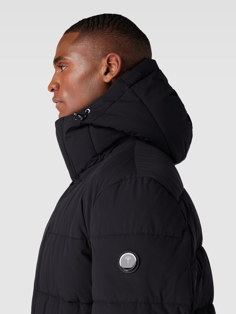 Steppjacke in unifarbenem Design Modell 'Winston' in schwarz