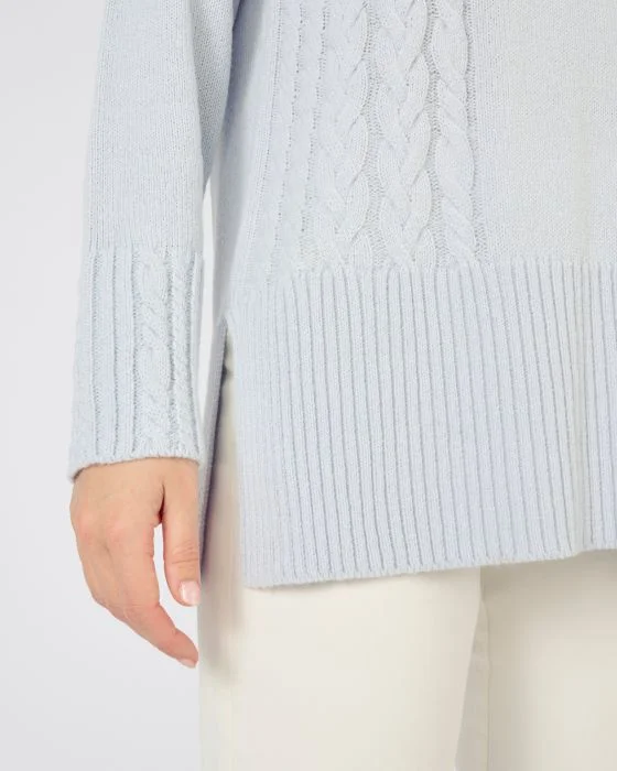 Pull col roulé à torsades