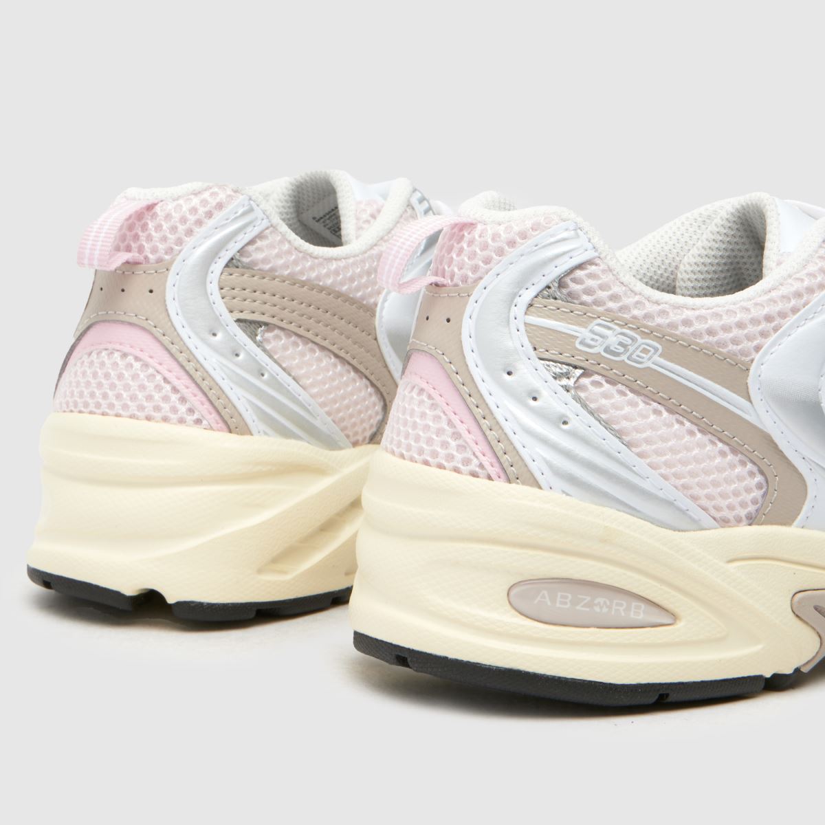 New Balance 530 sportcipő halványrózsaszínben