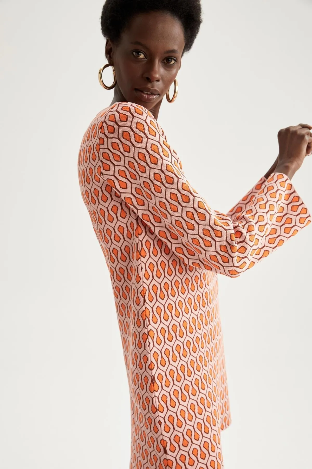 DeFacto  Langärmliges Minikleid aus Jacquard-Strick mit normaler Passform und Rundhalsausschnitt