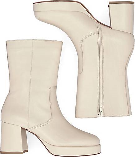 Another A Plateau-Stiefelette