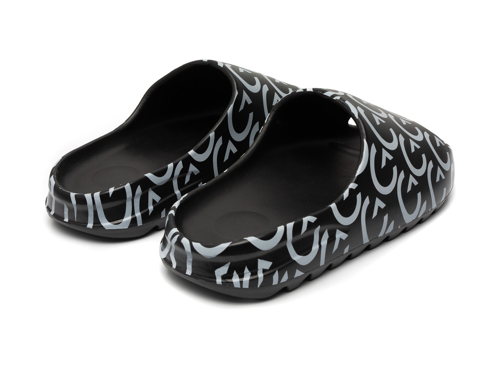 Gareth & Lucas Seventy-Four Black Slipper