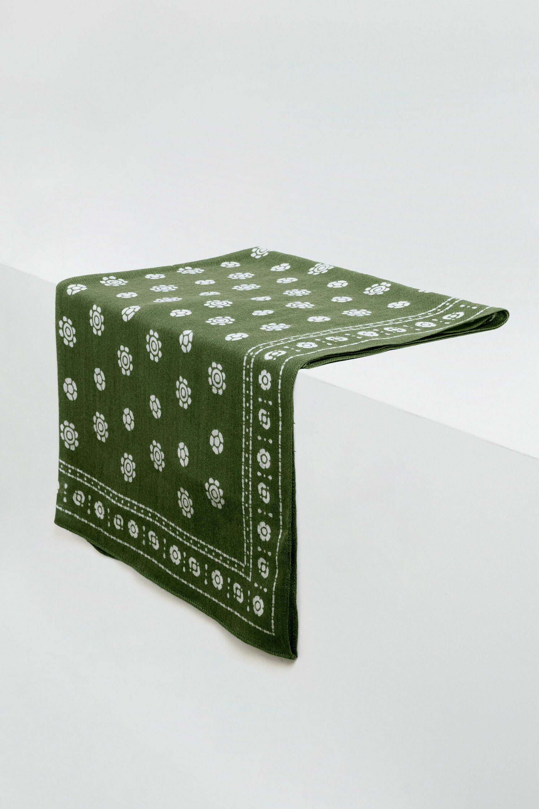 foulard polo 100% laine vert fonce femme