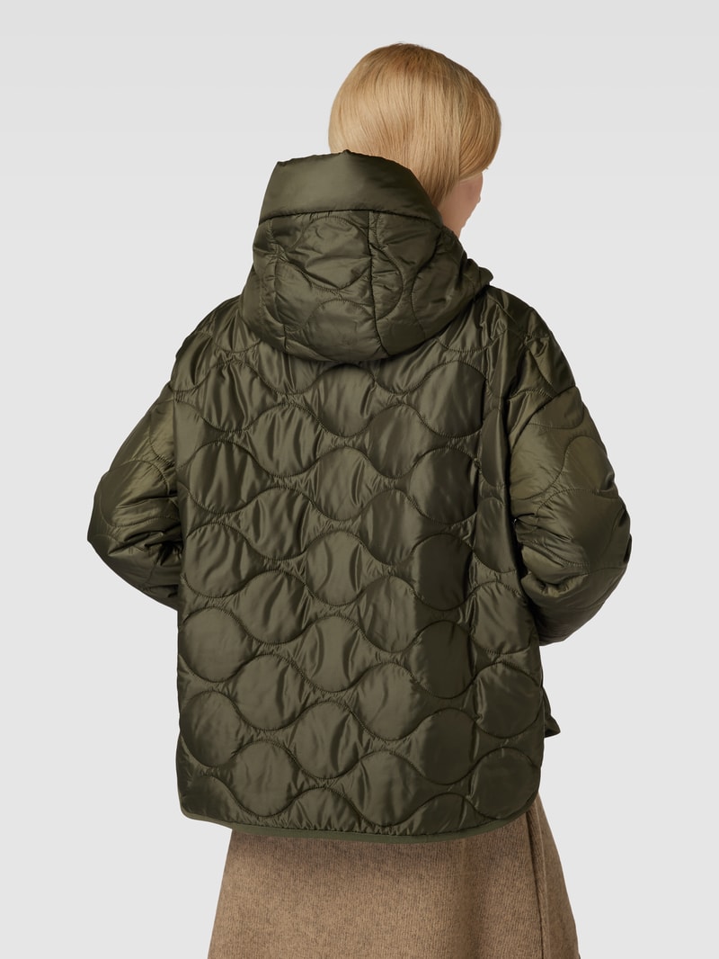 Jacke mit Steppnähten in olivgrün