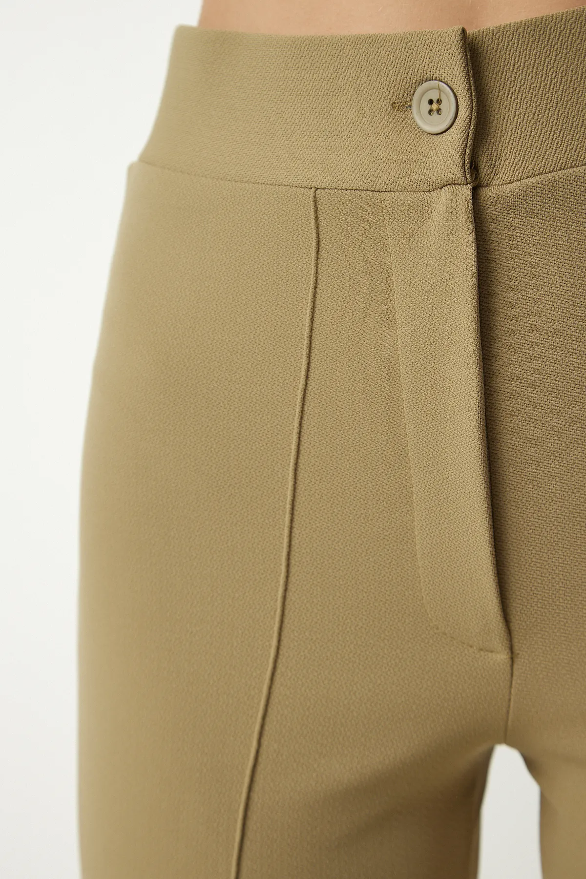 Happiness İstanbul  Bequeme Strickhose aus Lycra in Hellkhaki mit hohem Bund für Damen RV00090