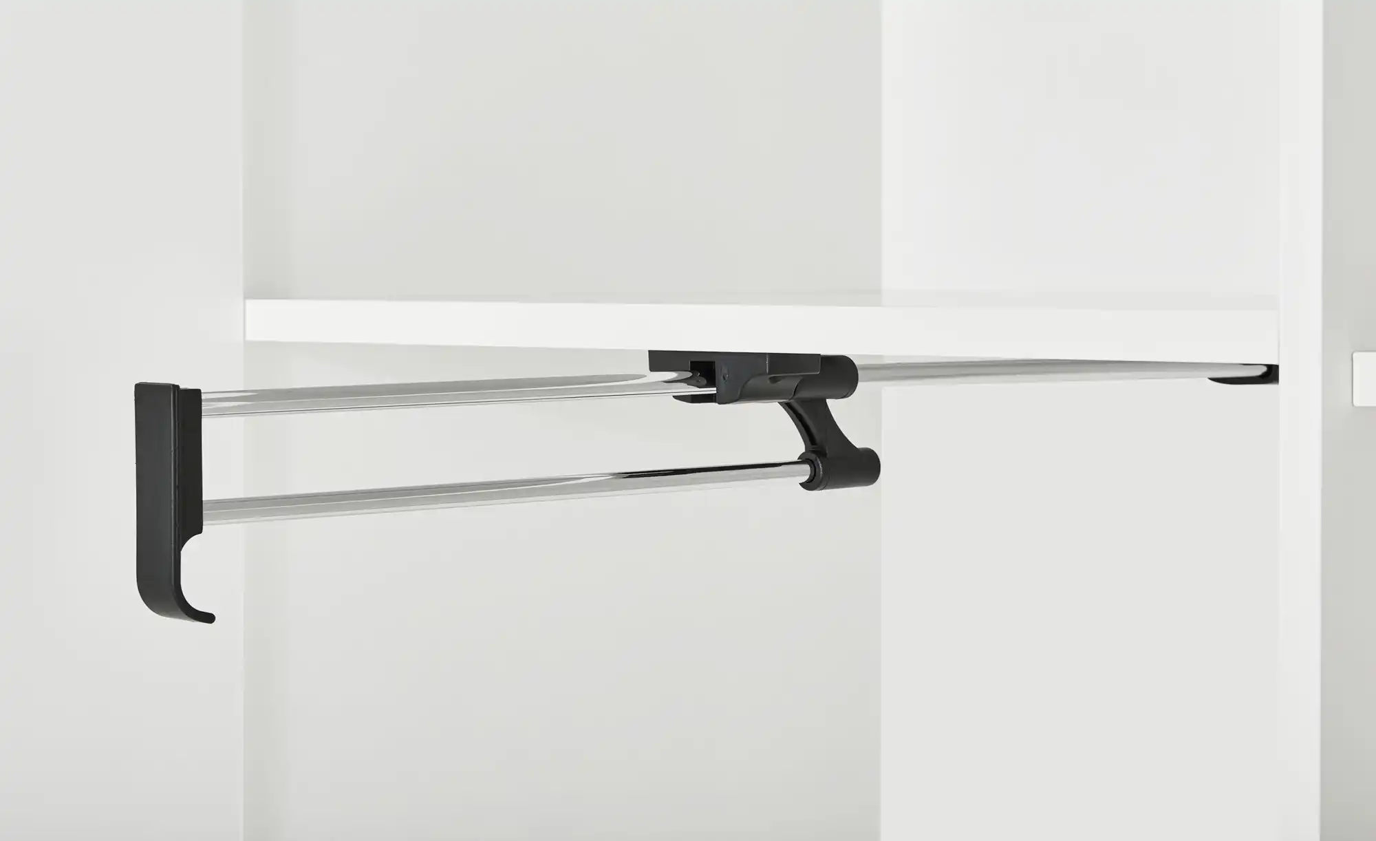 Garderobenschrank