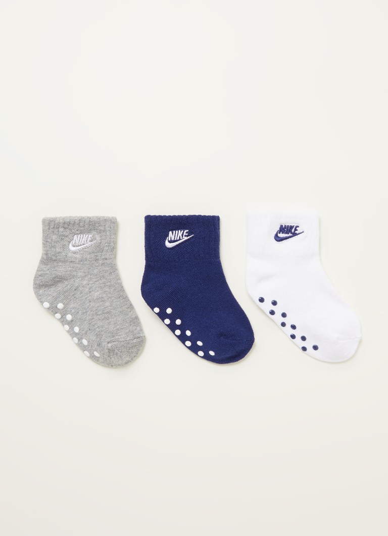 Nike logós zoknik 3 darabos kiszerelésben