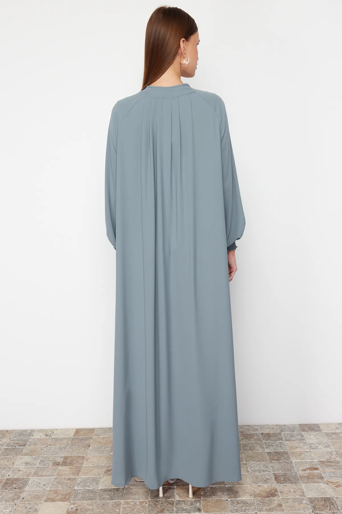 Trendyol Modest  Mintgrünes Mevlana-Modell, gewebte dünne Kreppmütze & Ferace & Abaya TCTSS24KF00023