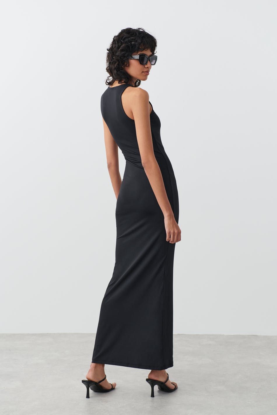 Stretchy sleeveless maxi dress