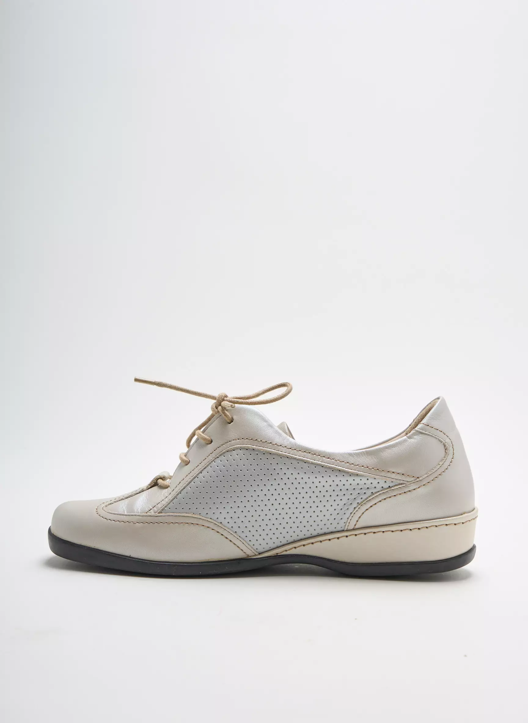 Suave Chaussures Confort Femme couleur beige
