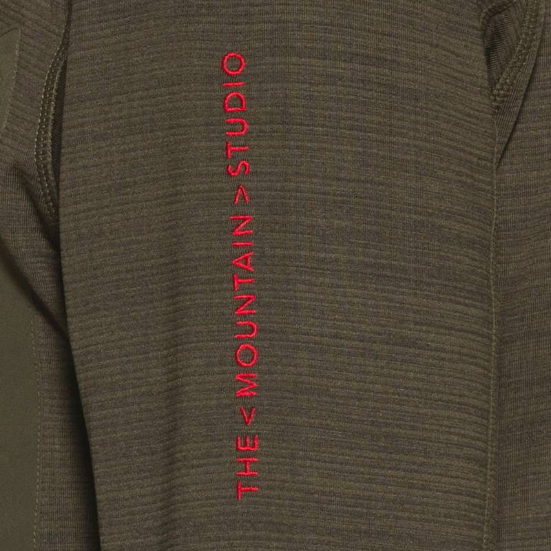 The Mountain Studio M-5 Langarmshirt