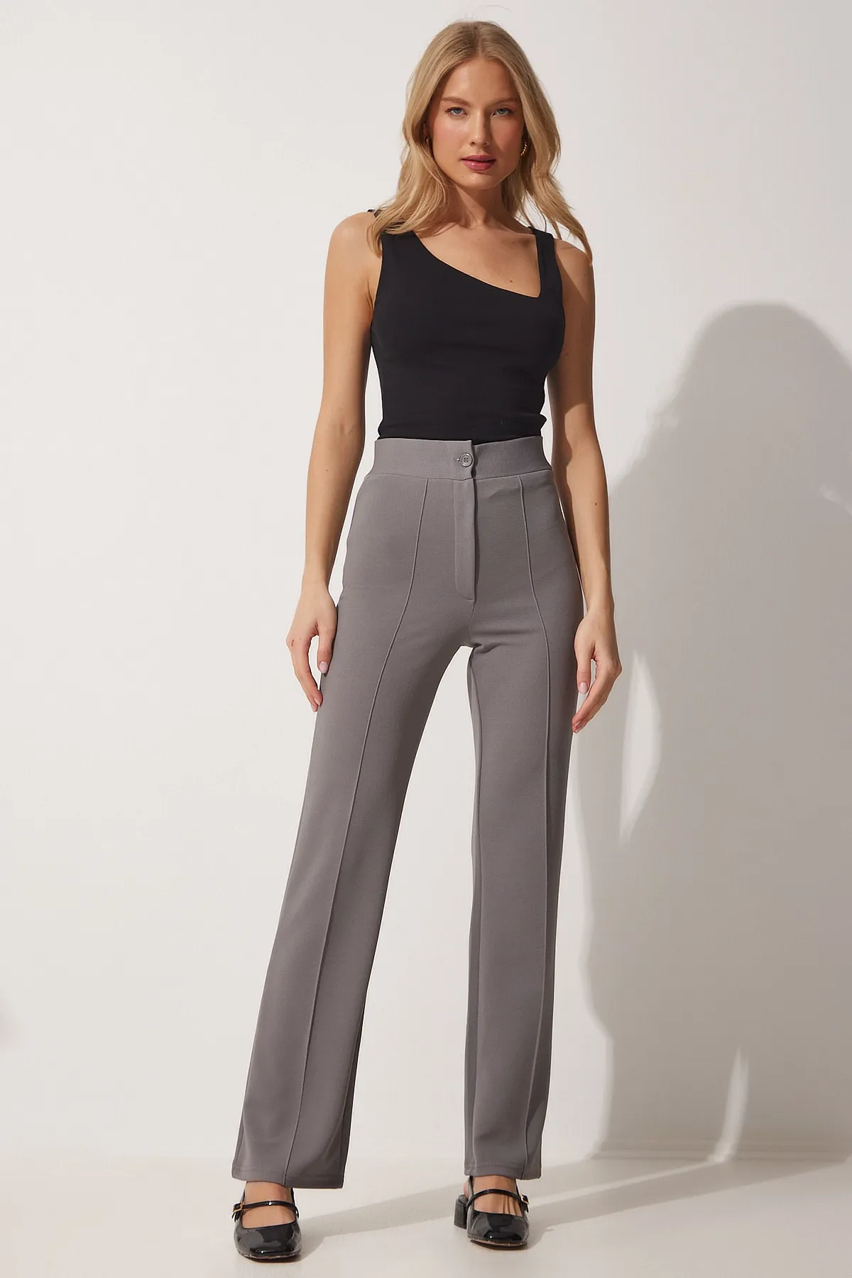 Happiness İstanbul  Graue, bequeme Strickhose aus Lycra mit hohem Bund für Damen RV00090