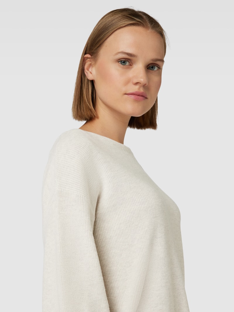 Strickpullover mit Rundhalsausschnitt in ecru meliert
