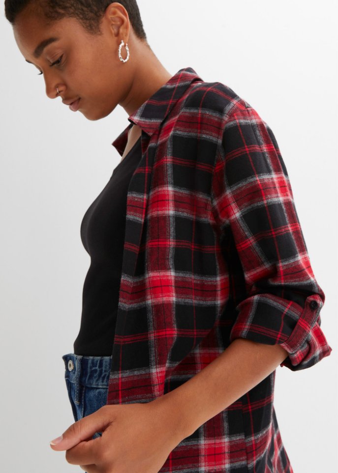 Longbluse mit seitlichen Schlitzen