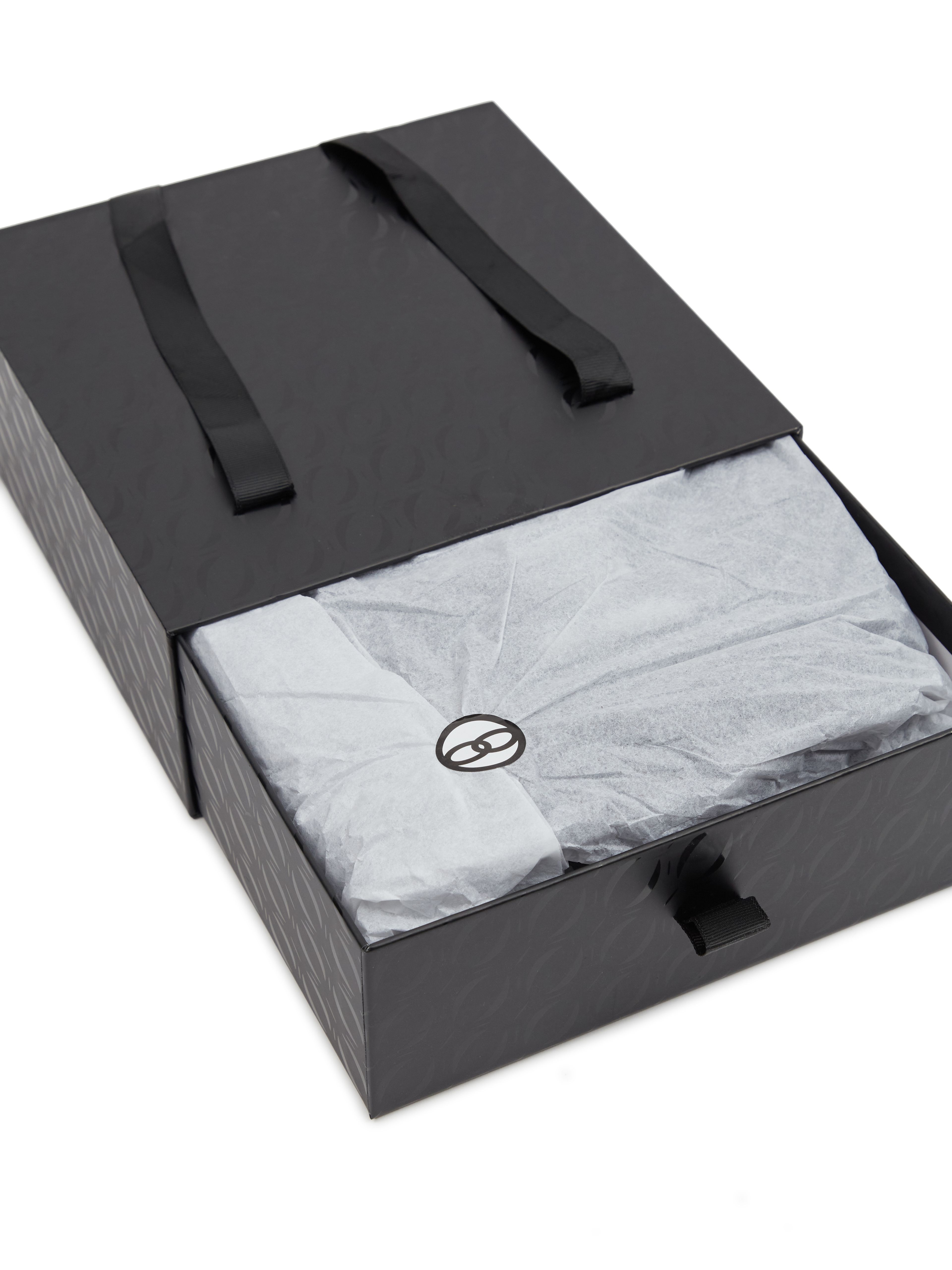 Schwarze Damenhandtasche in Geschenkbox ORSAY