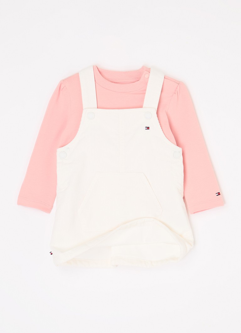 Costum din două piese Tommy Hilfiger, format dintr-o rochie și o bluză cu mânecă lungă.