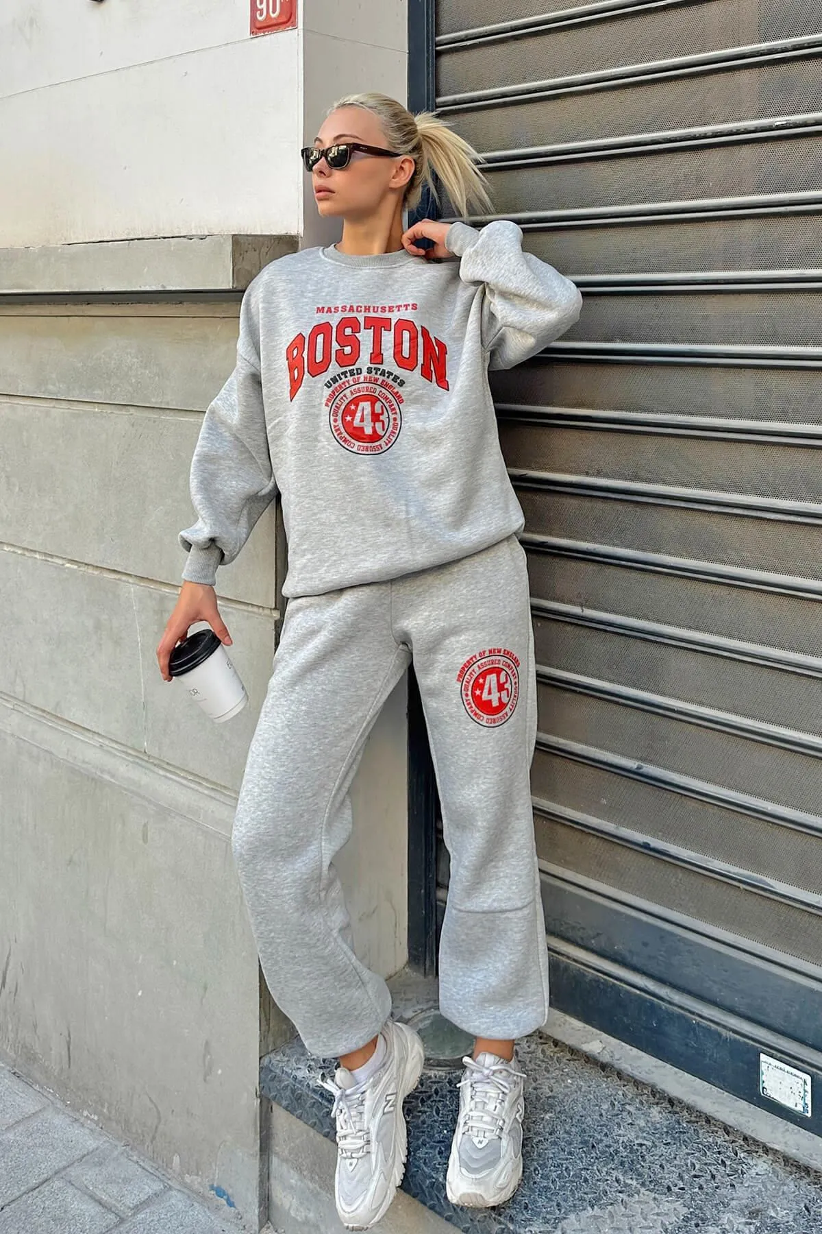 Swist  Graues Boston-Trainingsanzug-Set für Damen mit elastischem Bund und Beinen und Band innen
