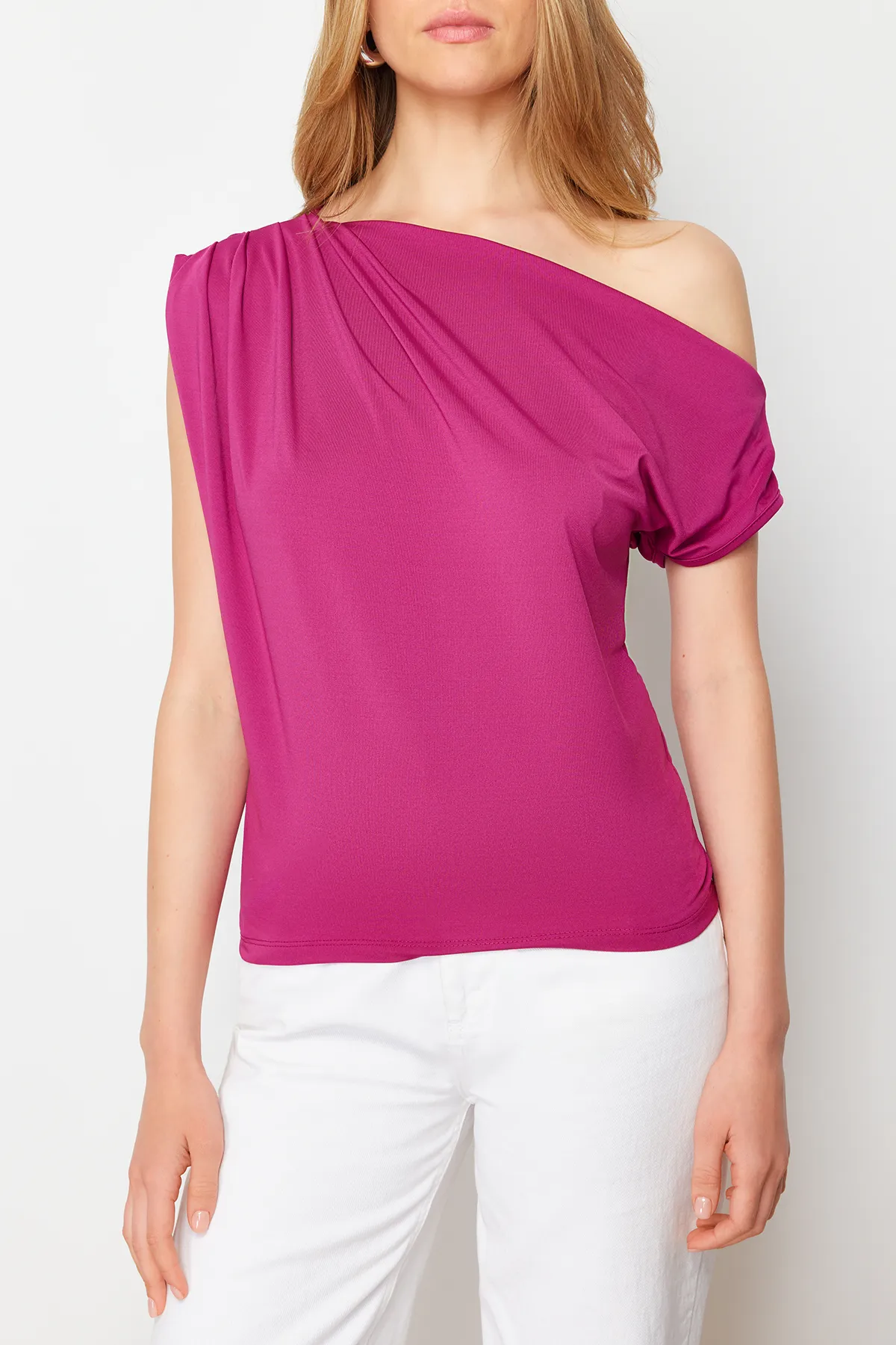 Trendyol Collection  Fuchsia Regular/Normal Fit Asymmetrischer Kragen Ärmellose Stretch-Strickbluse TWOSS24BZ00396