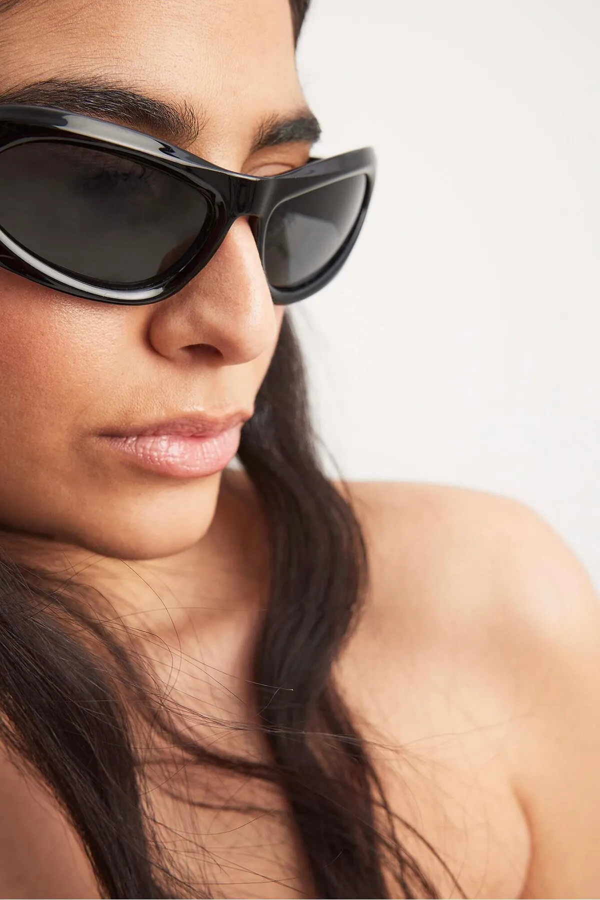 NA-KD  Wrap-Around-Racer-Sonnenbrille
