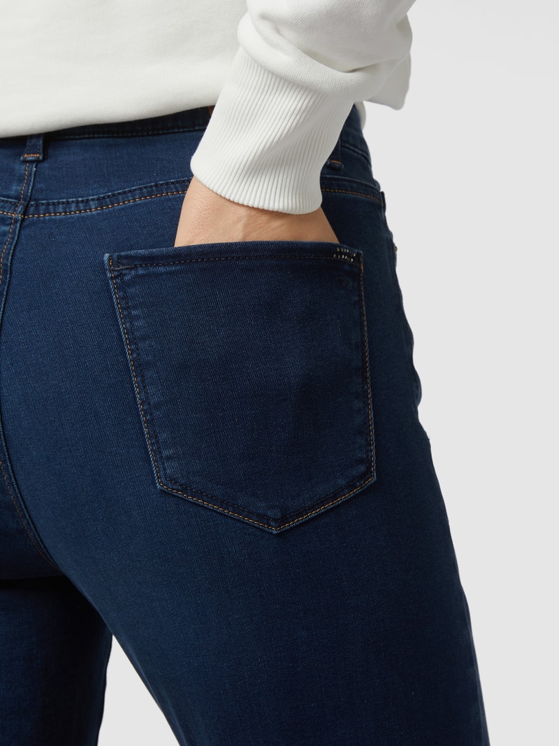 Jeans in gerader Passform mit Stretch-Anteil Modell 'STYLE.CAROLA' in blau
