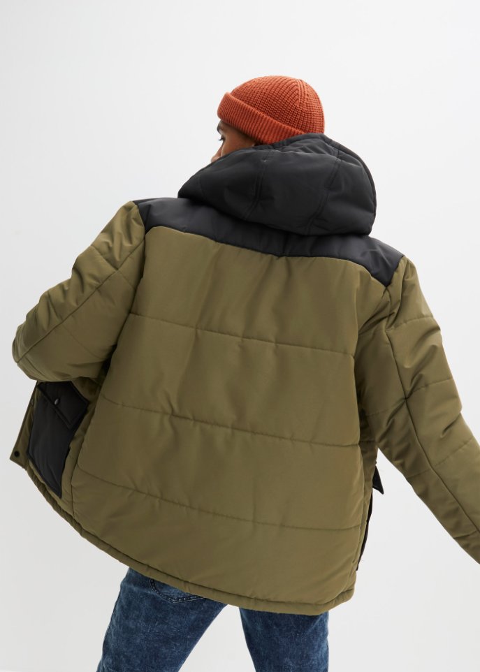 Steppjacke mit Kapuze und recyceltem Polyester