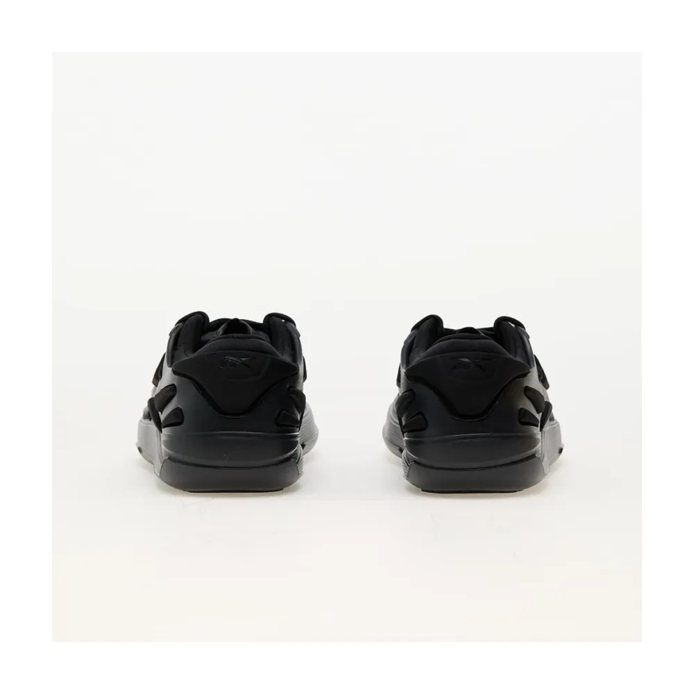 Reebok Club C FWD RMIA037C99MAT001 1000 / schwarz