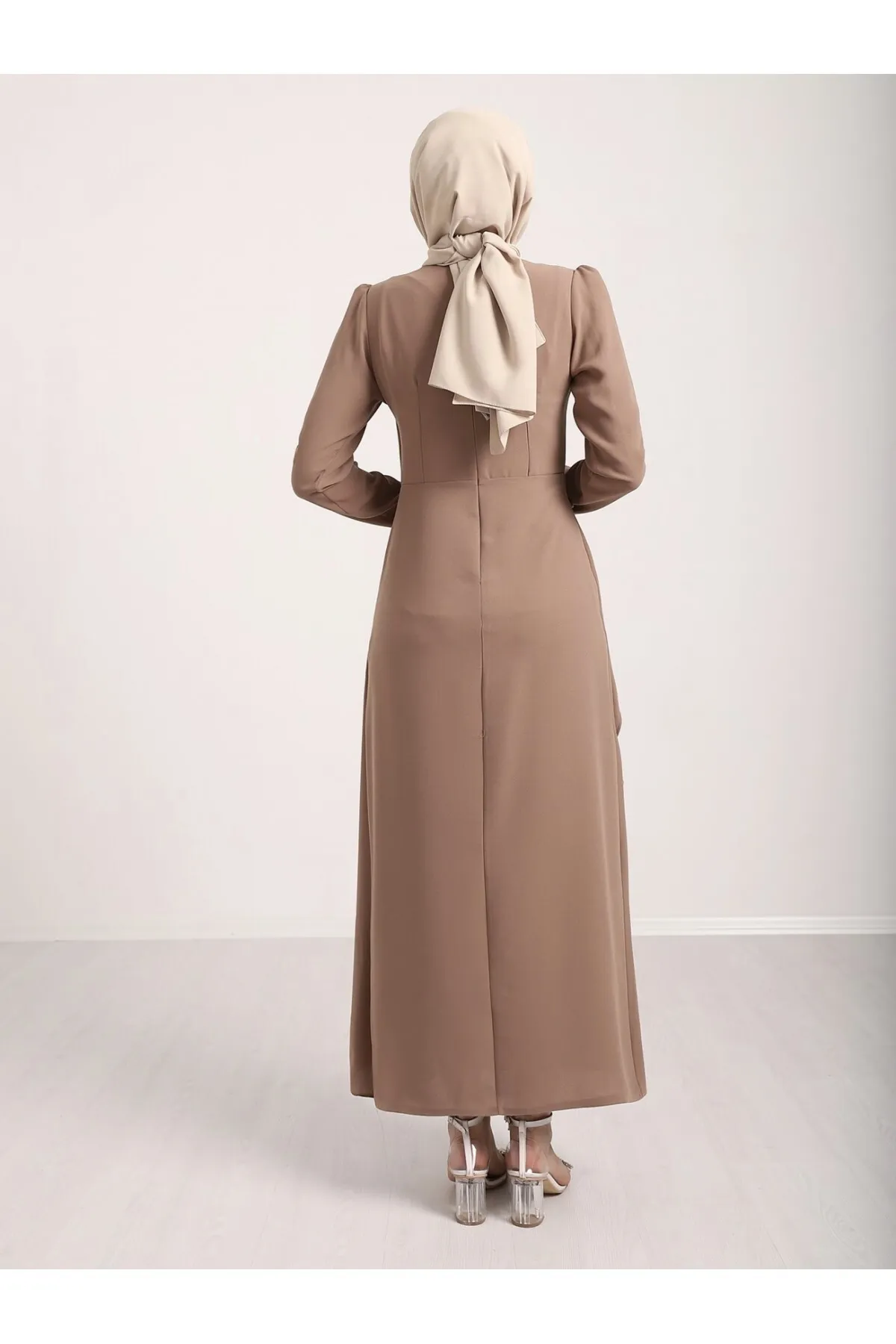 Modamorfo  Asymmetrisches Kreppkleid mit Aller-Front und Rock