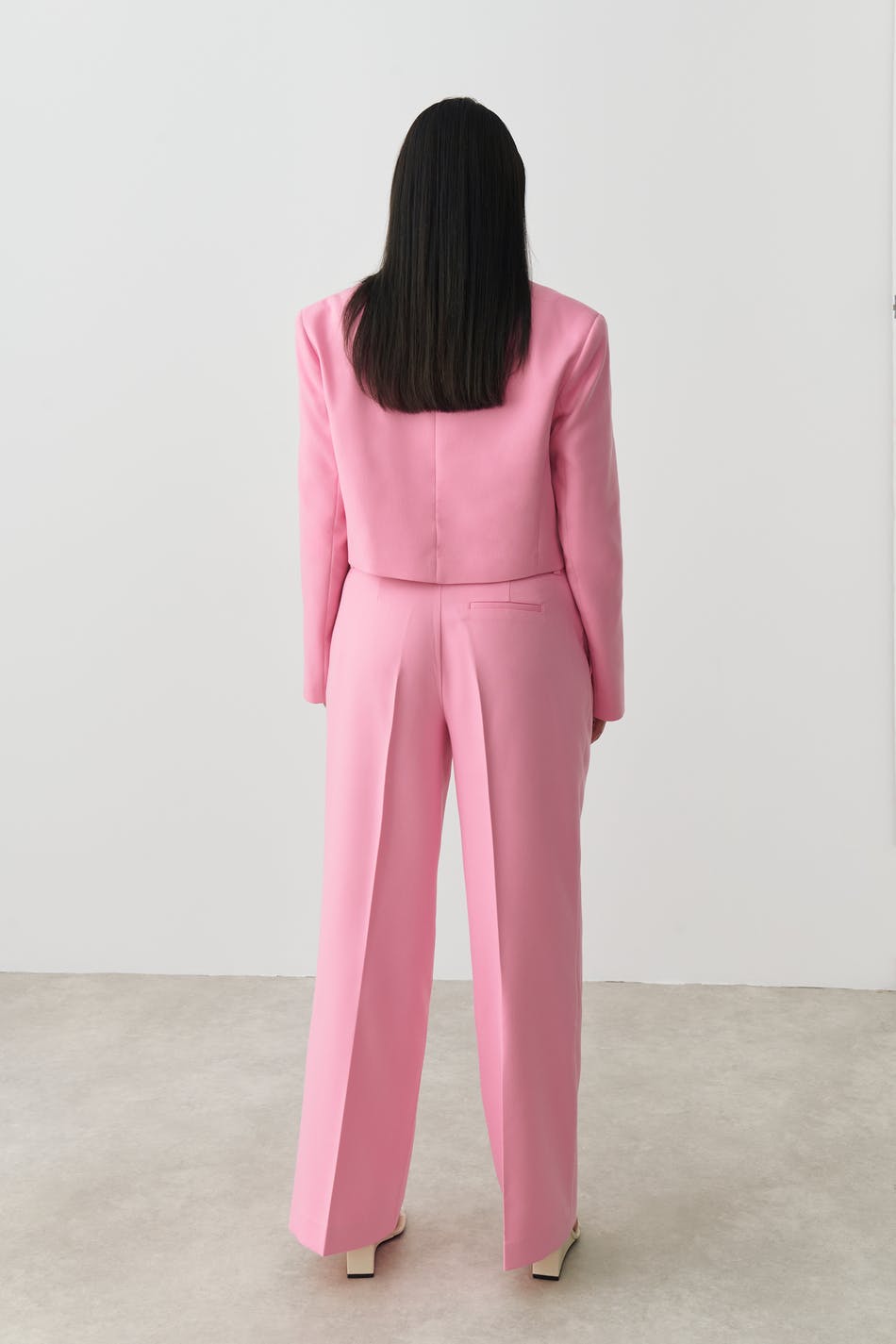 Low waist trousers