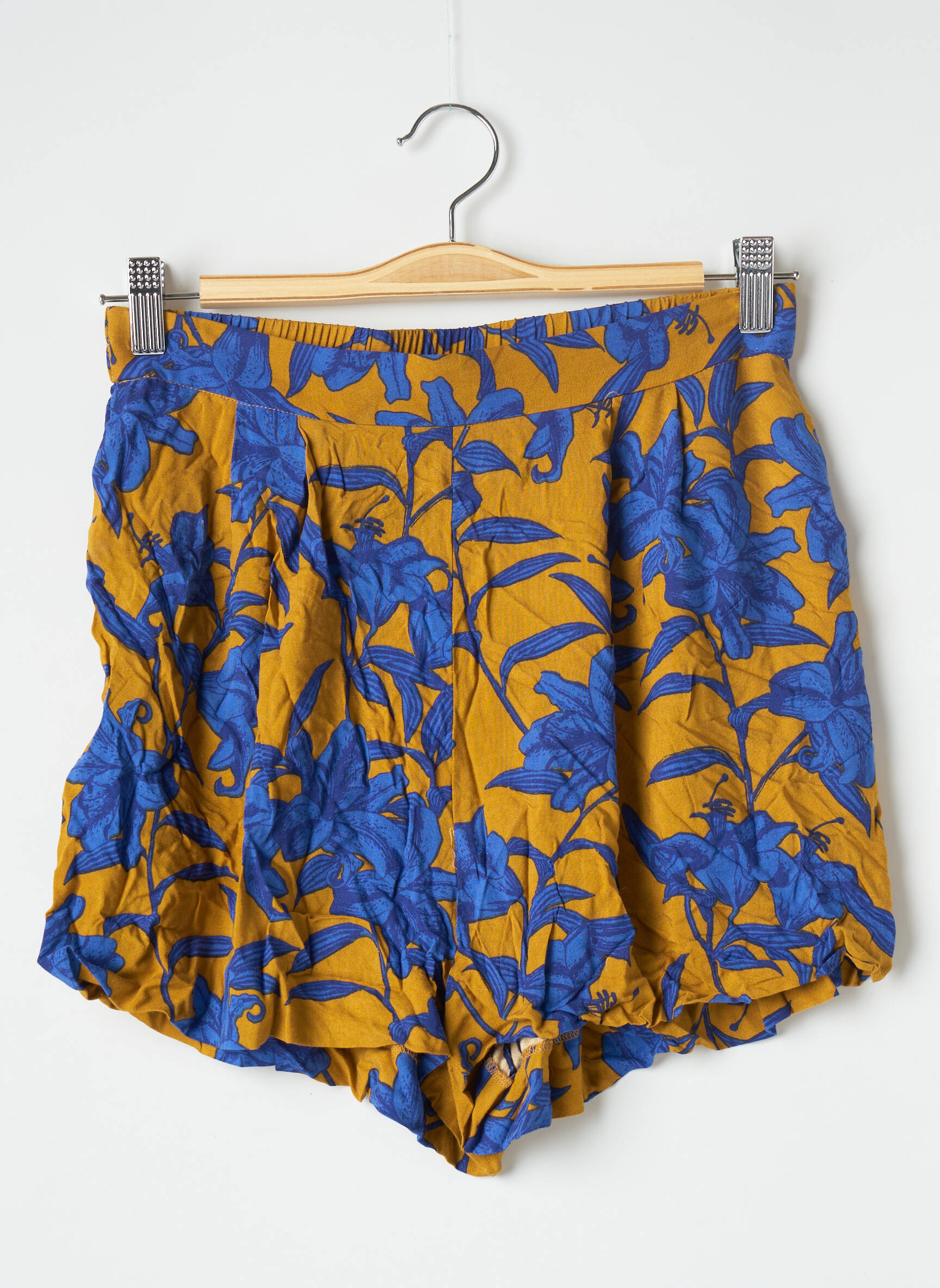H M Shorts 1 Femme couleur jaune
