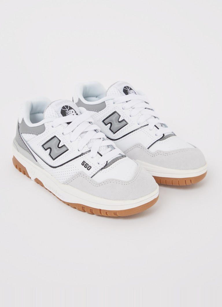 New Balance 550 -nahkakengät mokkanahkaisilla yksityiskohdilla